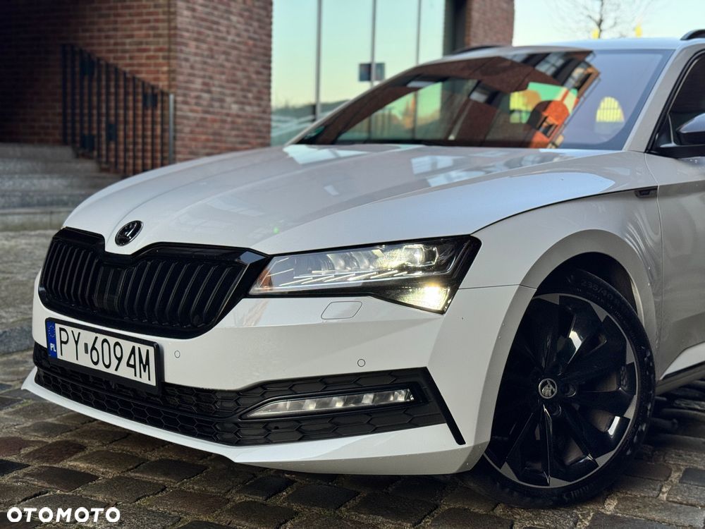 Skoda Superb 2.0 TDI SCR Sportline DSG - 18