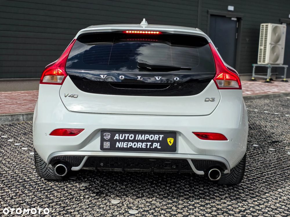 Volvo V40 D3 Geartronic R Design - 8