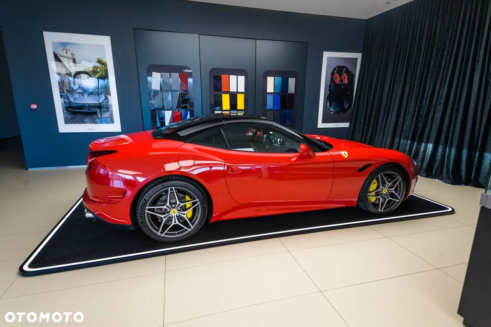 Ferrari California T - 7
