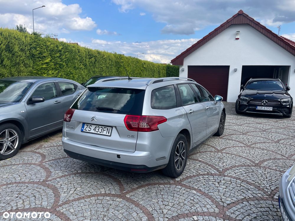 Citroën C5 HDi 110 Style - 9