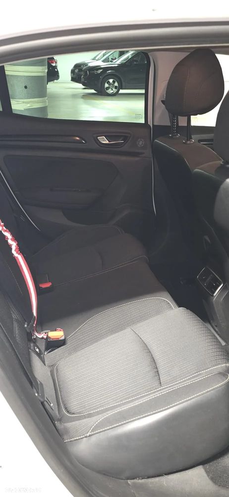 Renault Megane 1.2 Energy TCe Zen - 10