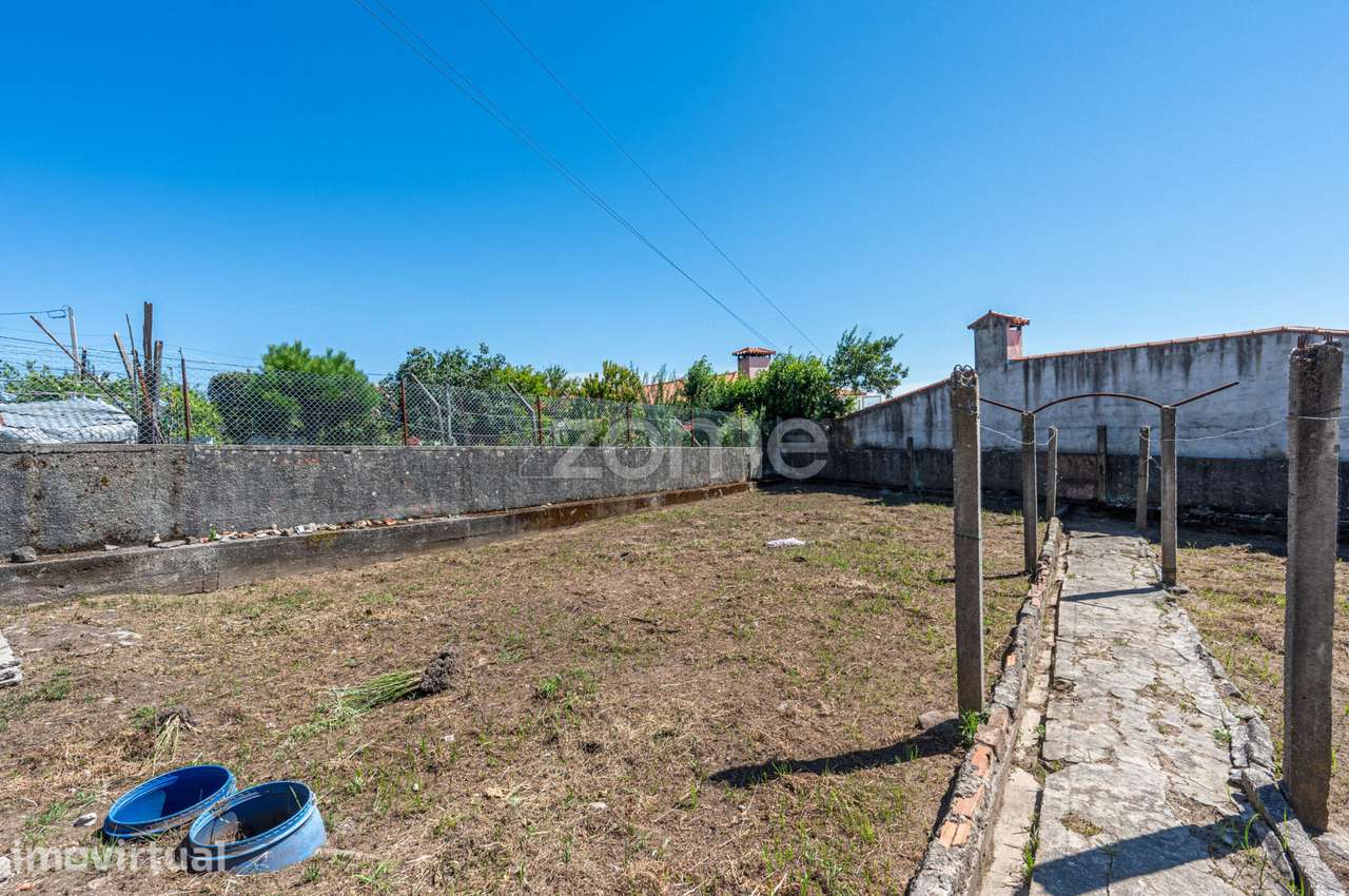 Moradia T3 para remodelação em Oliveira de Azeméis