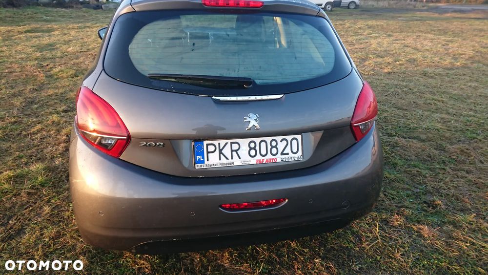 Peugeot 208 - 20