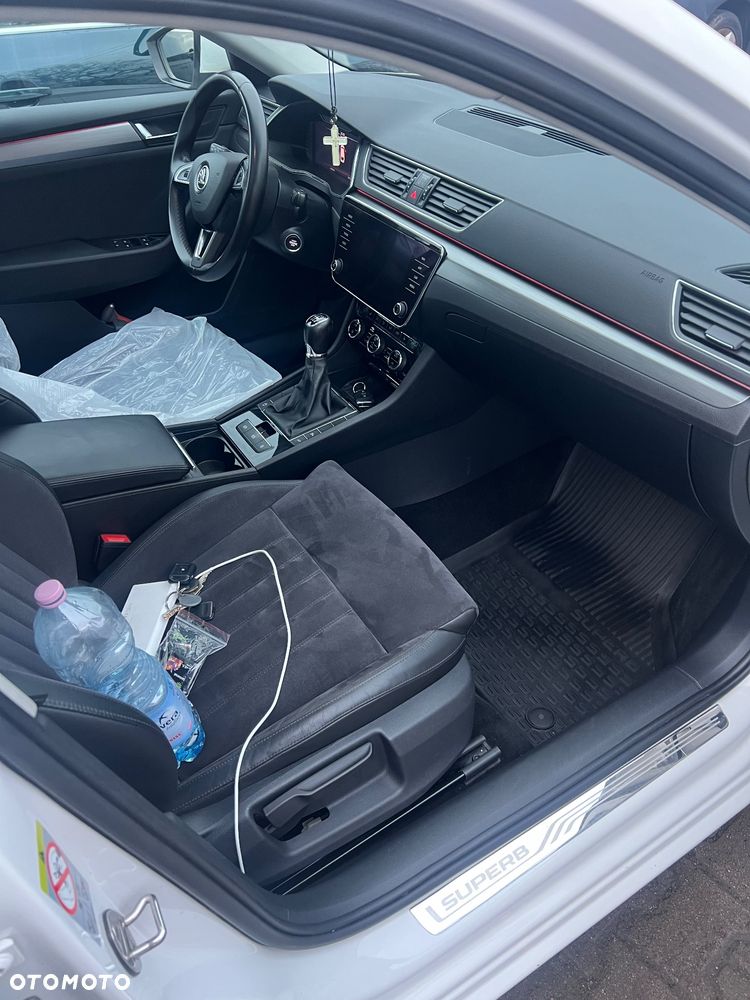 Skoda Superb 2.0 TDI Ambition - 4