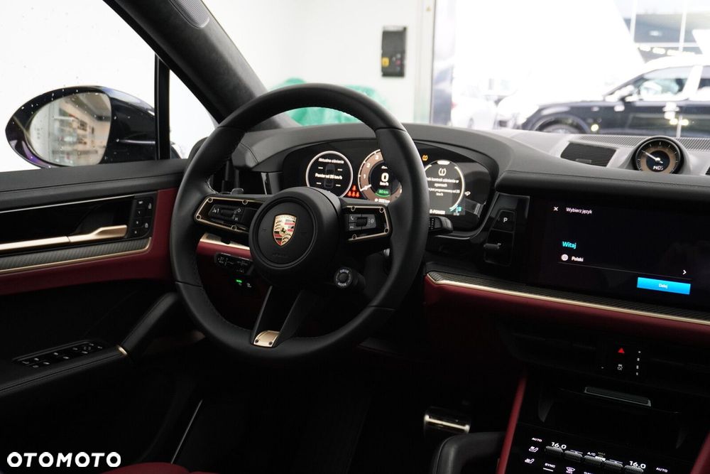 Porsche Cayenne - 34