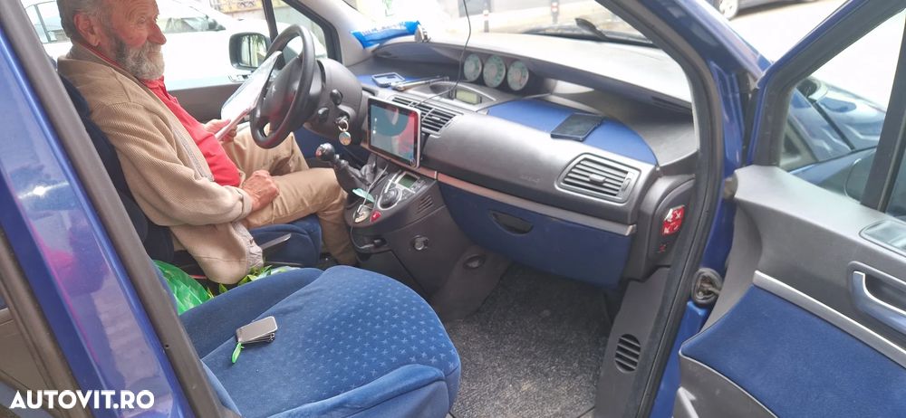 Peugeot 807 2.0HDi SR - 7