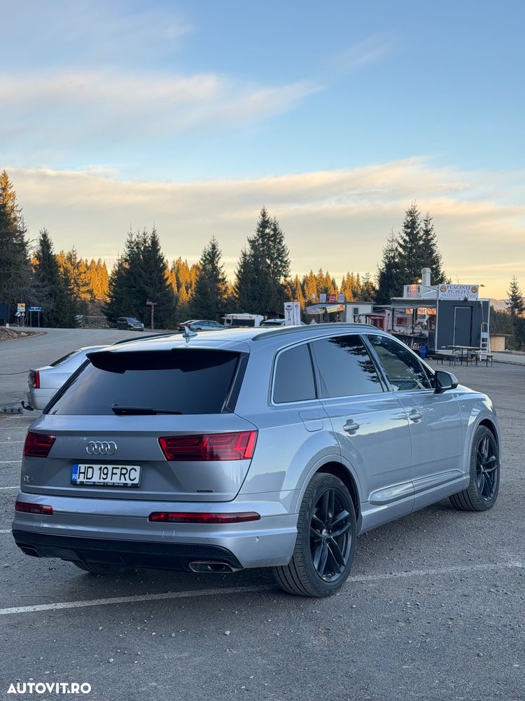 Audi Q7 - 10