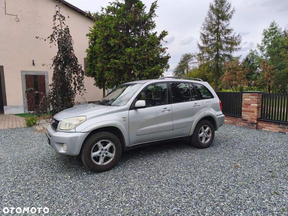 Toyota RAV4 - 3
