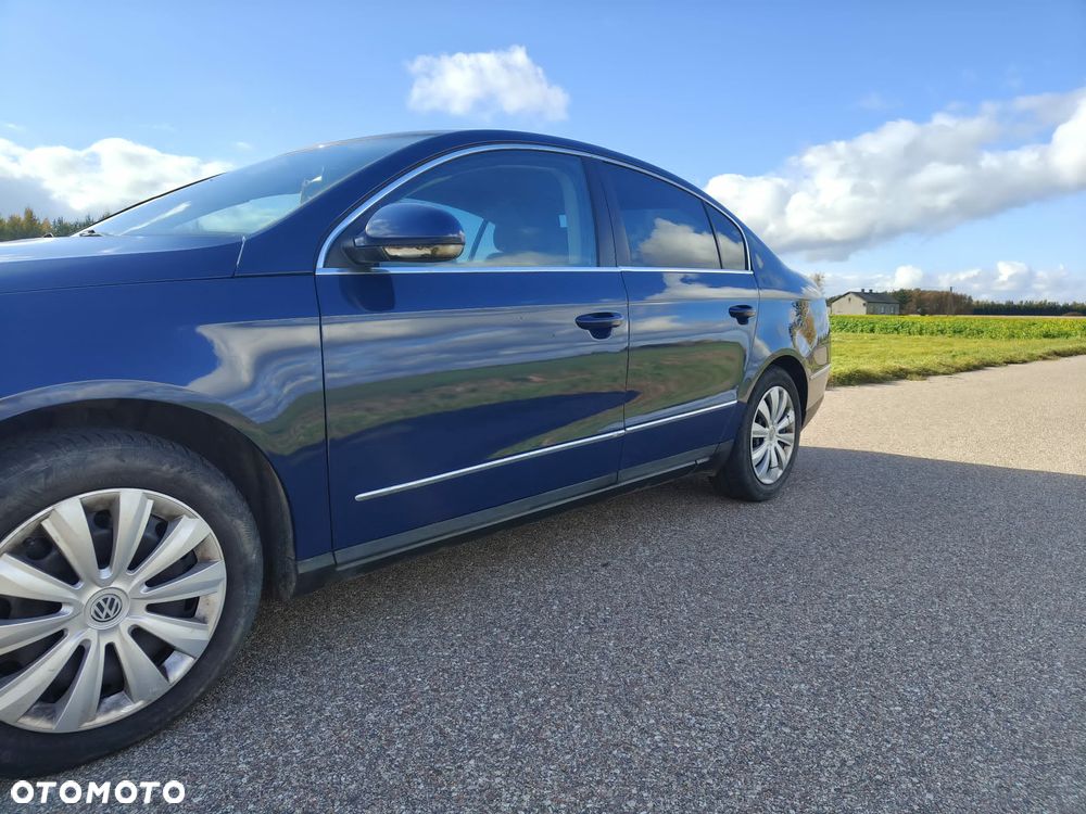 Volkswagen Passat 1.9 TDI Comfortline - 13