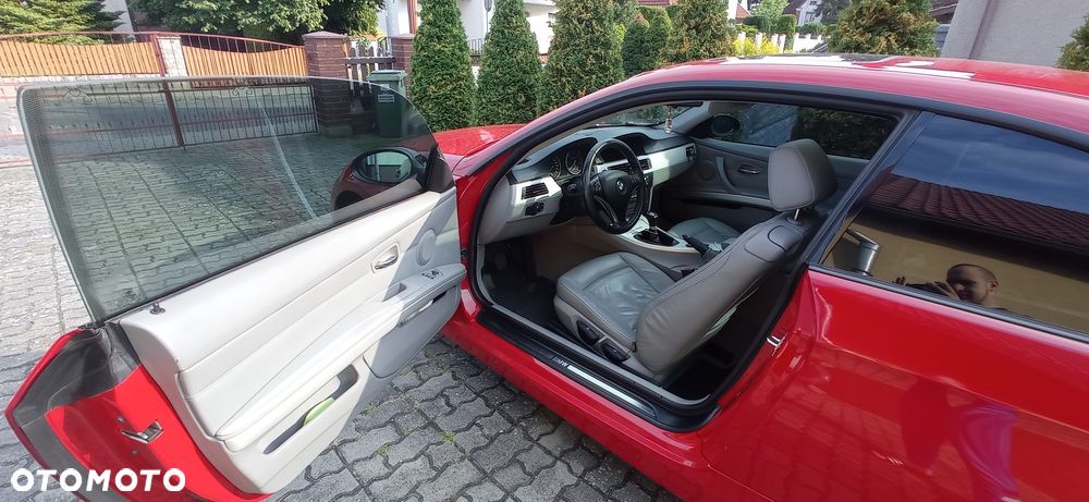 BMW Seria 3 320d - 15