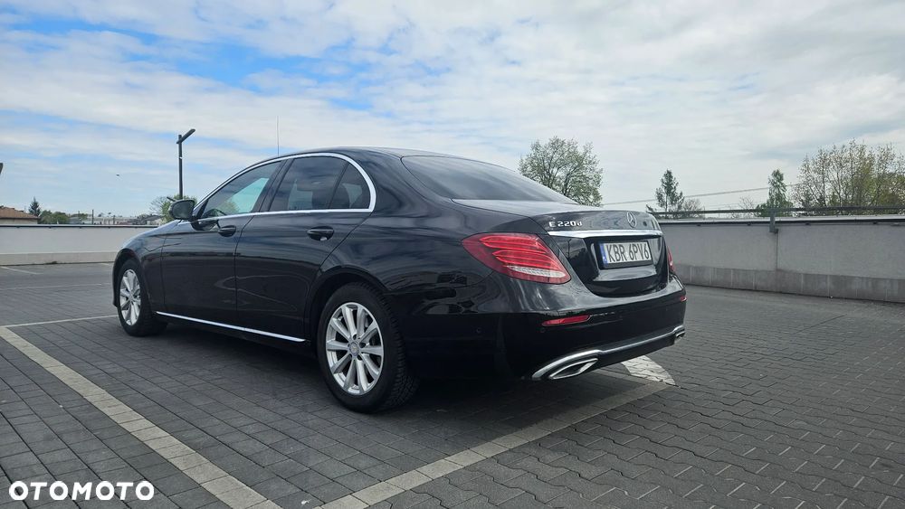 Mercedes-Benz Klasa E 220 d 9G-TRONIC - 2