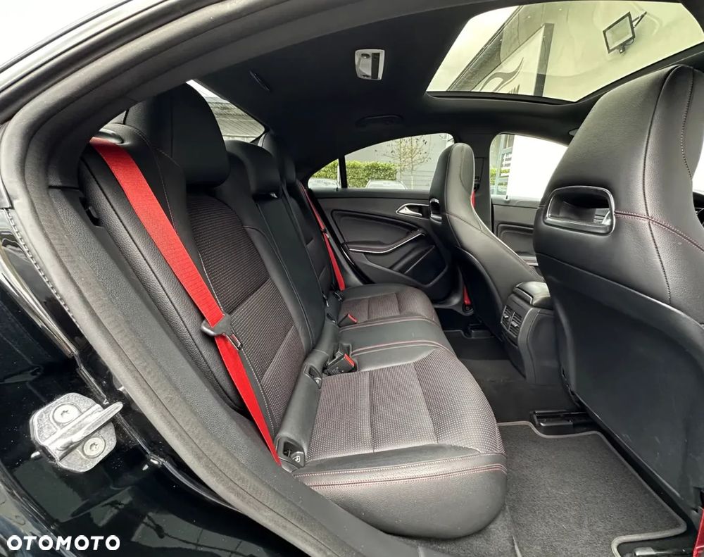 Mercedes-Benz CLA 250 4Matic 7G-DCT AMG Line - 7