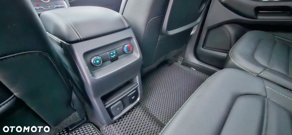 Ford Galaxy 2.0 EcoBlue 4WD Titanium - 35