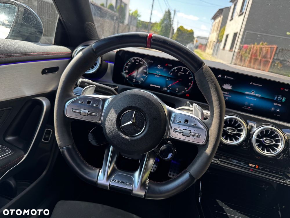 Mercedes-Benz CLA - 17