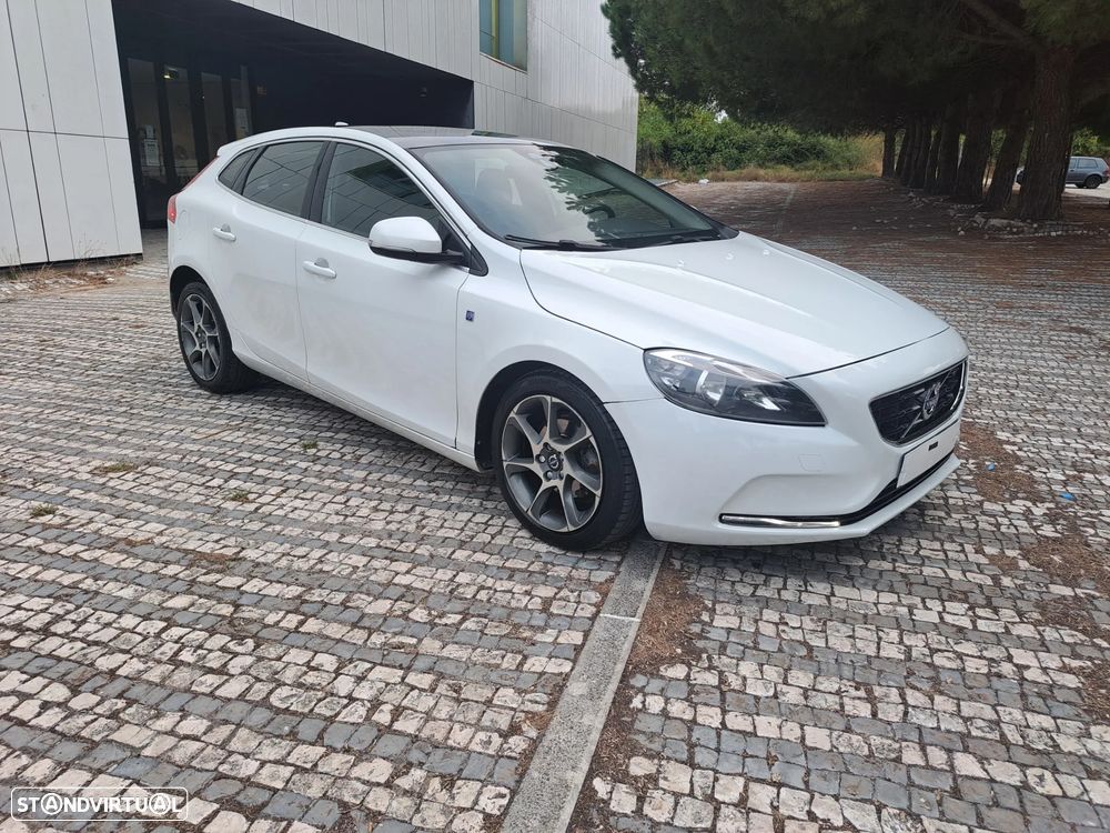 Volvo V40 D2 Ocean Race - 1