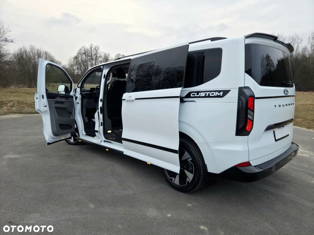 Ford Tourneo Custom 2.0 EcoBlue L2 Titanium - 34