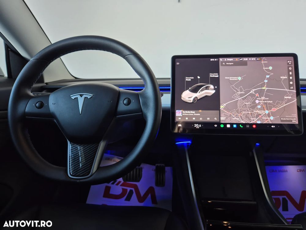 Tesla Model 3 Performance - 12