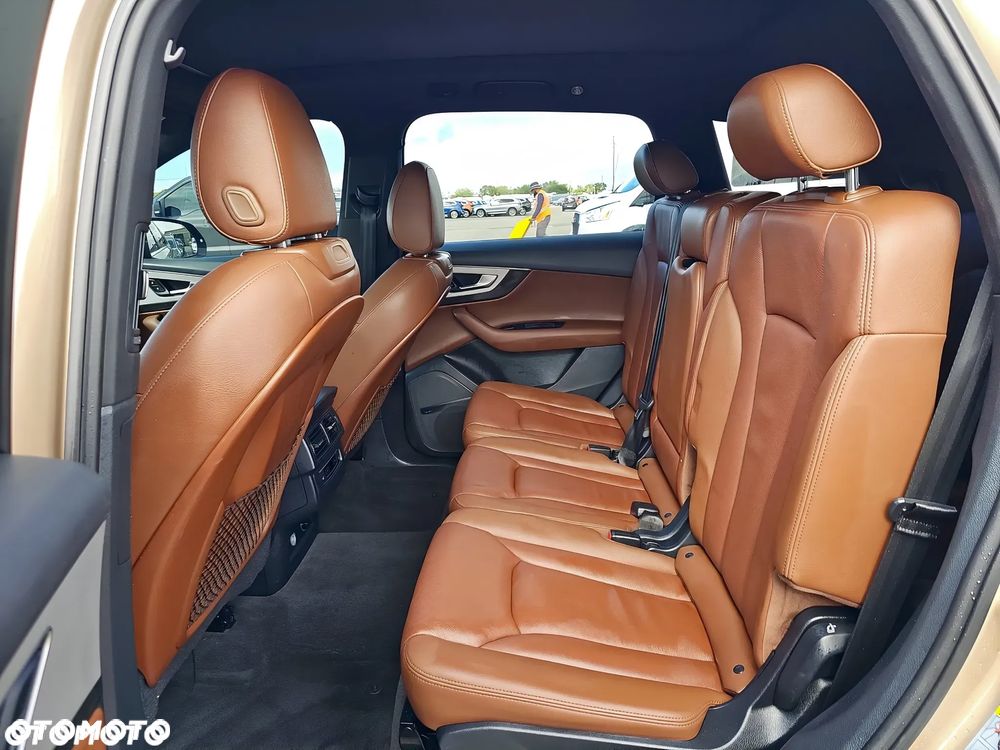 Audi Q7 ver-3-0-tfsi-quattro-tiptronic - 11