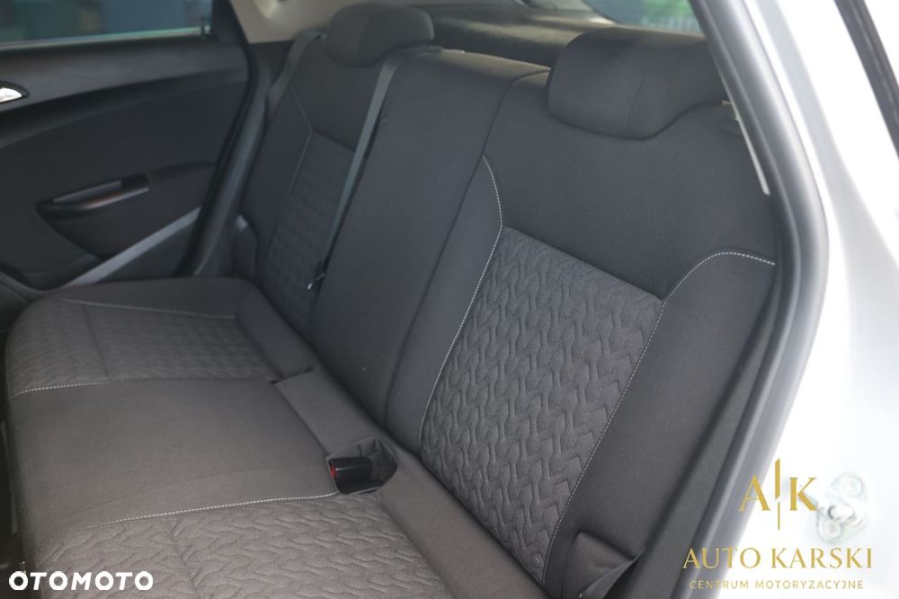 Opel Astra - 35