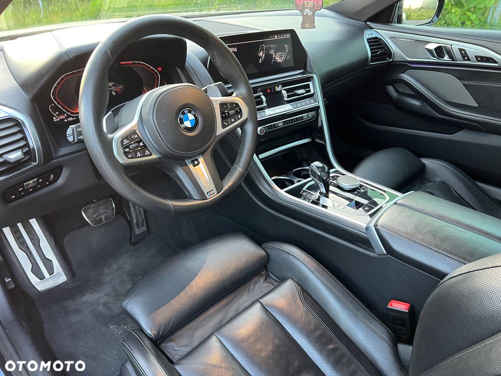 BMW Seria 8 - 10