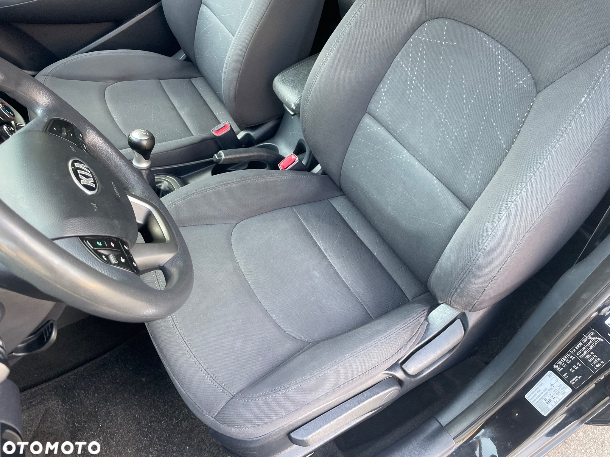 Kia Rio - 14