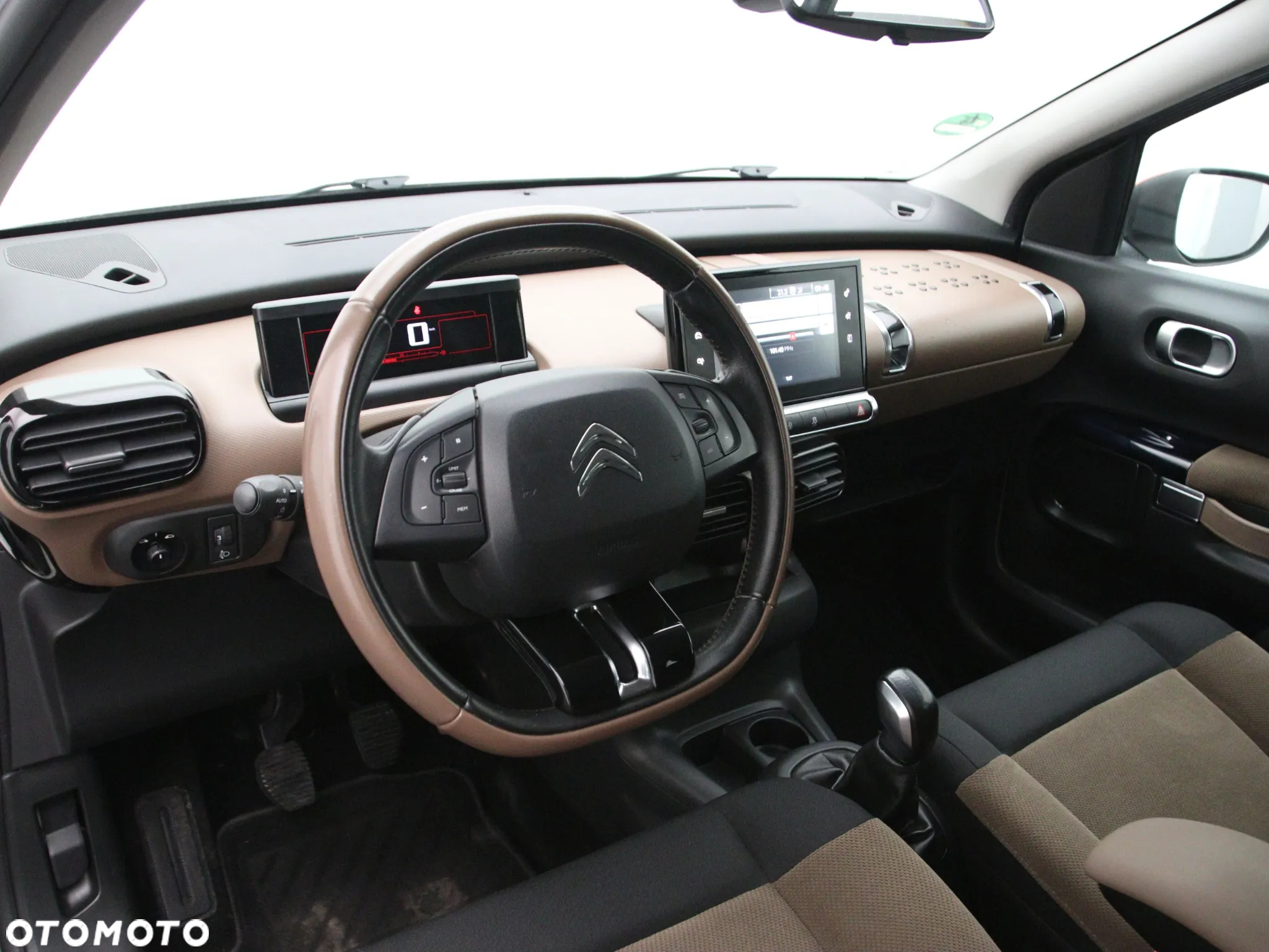 Citroën C4 Cactus - 16
