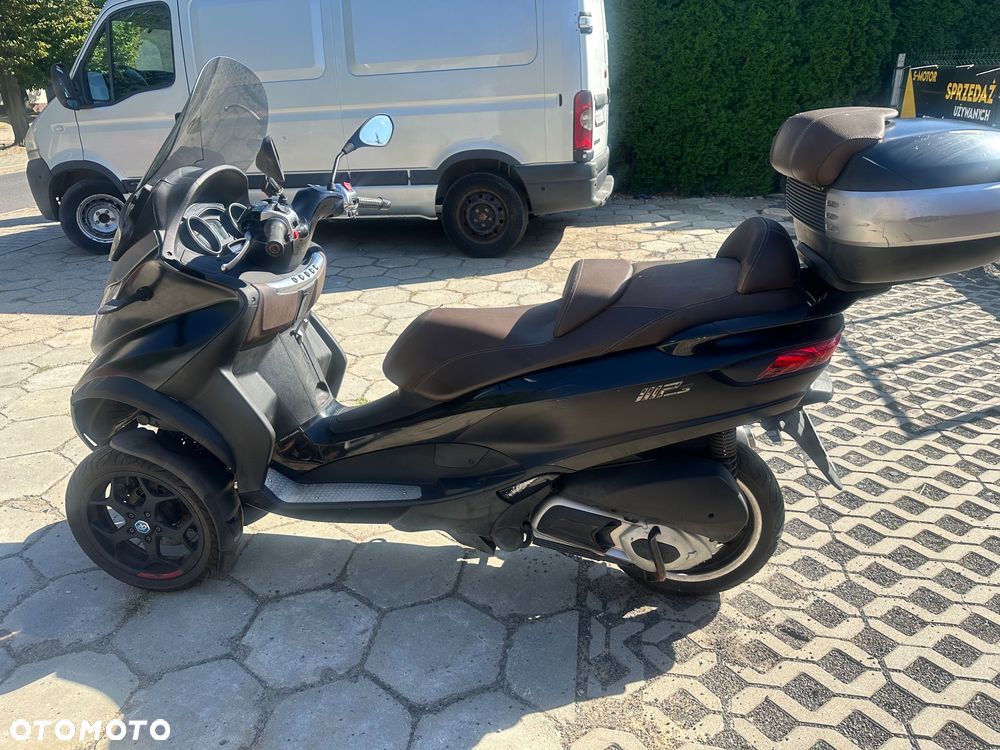 Piaggio MP-3 - 5