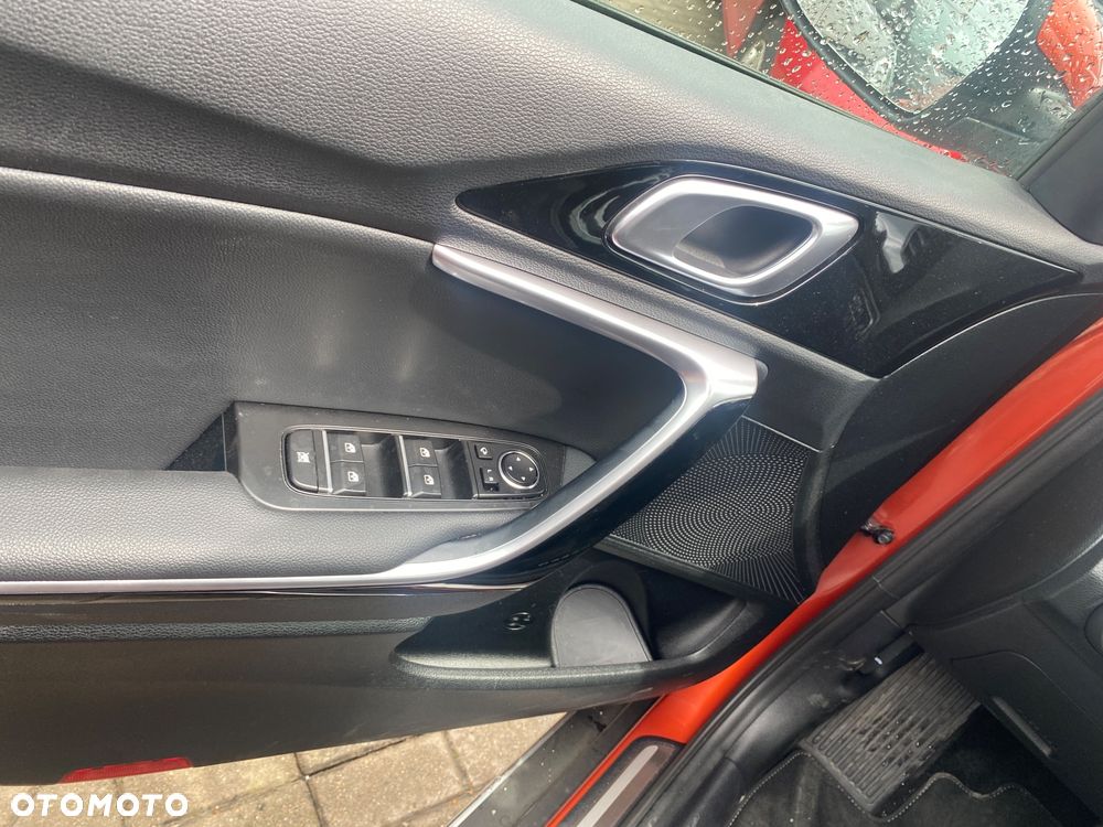 Kia XCeed - 16