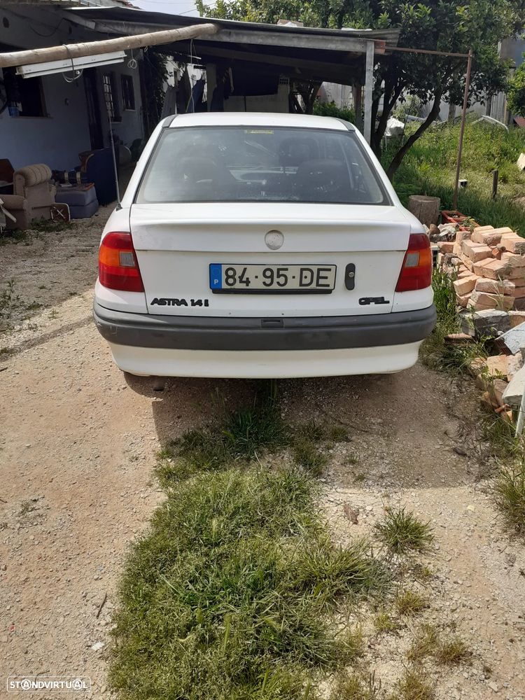 Opel Astra - 3