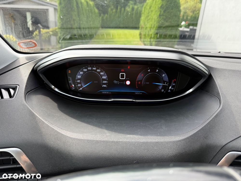 Peugeot 3008 BlueHDi 130 Stop & Start Allure - 21