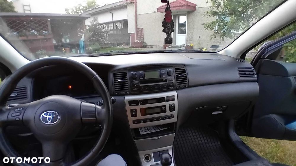 Toyota Corolla - 3