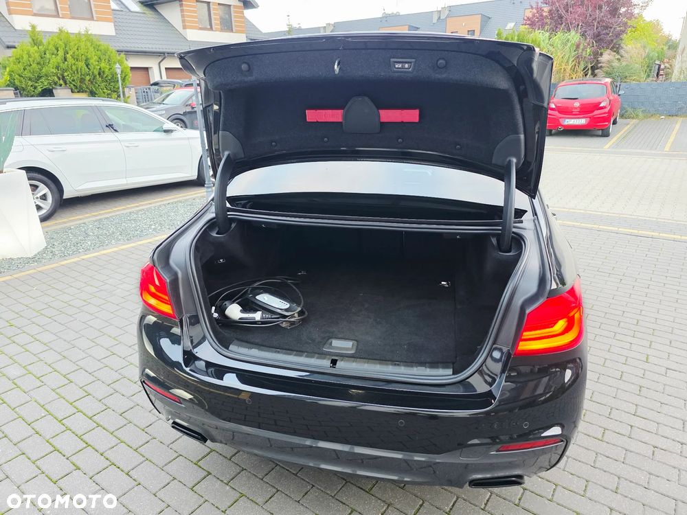 BMW Seria 5 530e iPerformance M Sport sport - 18