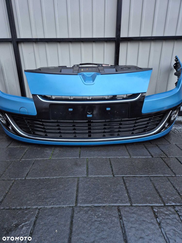 Zderzak przód przedni RENAULT MEGANE III lift rok 13 kod lak TERPB - 3