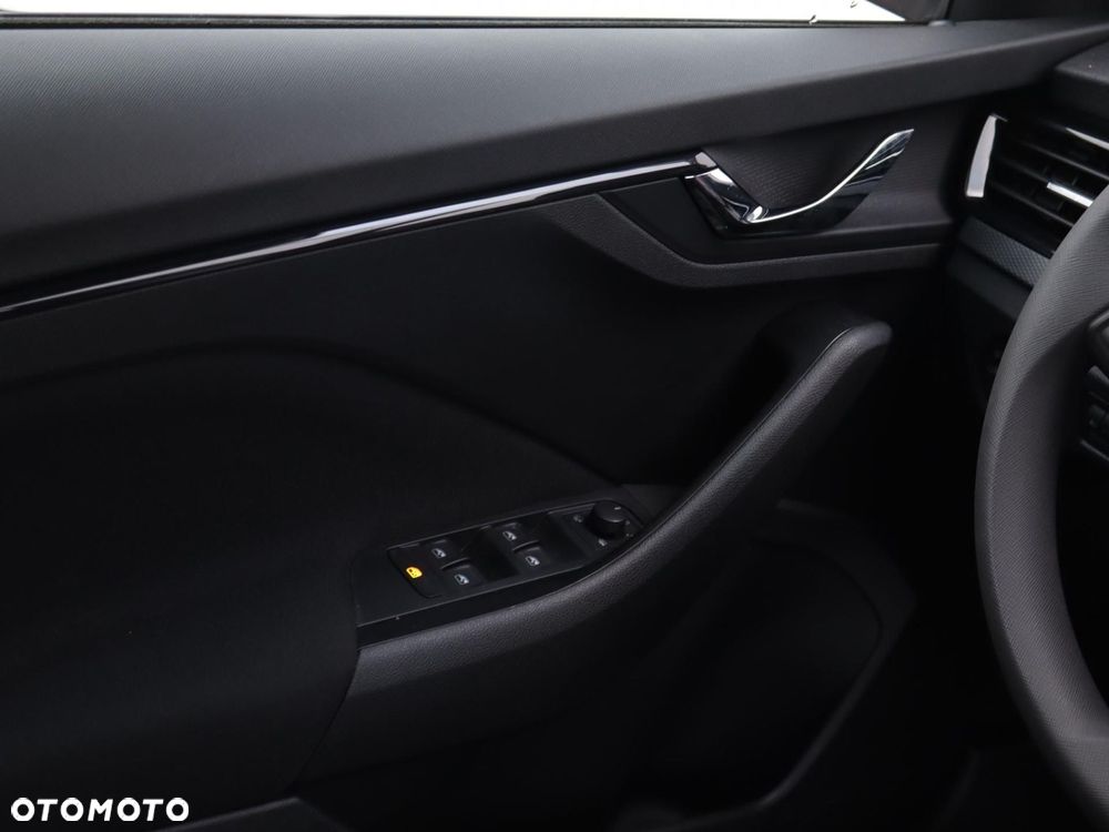 Skoda Kamiq 1.0 TSI Essence - 14