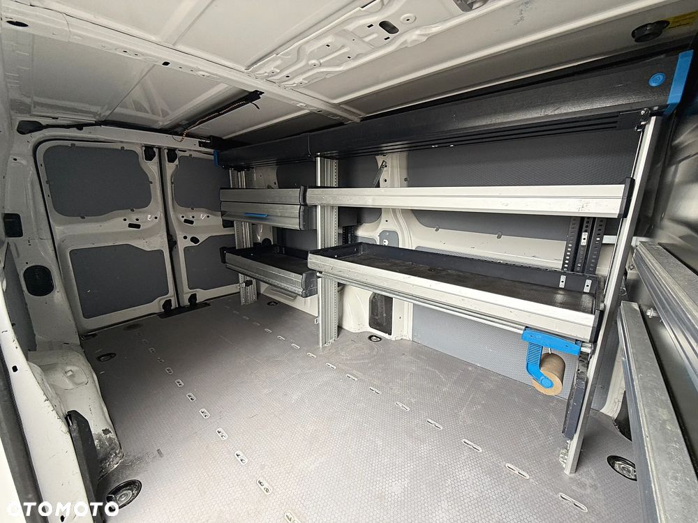 Opel Vivaro - 29