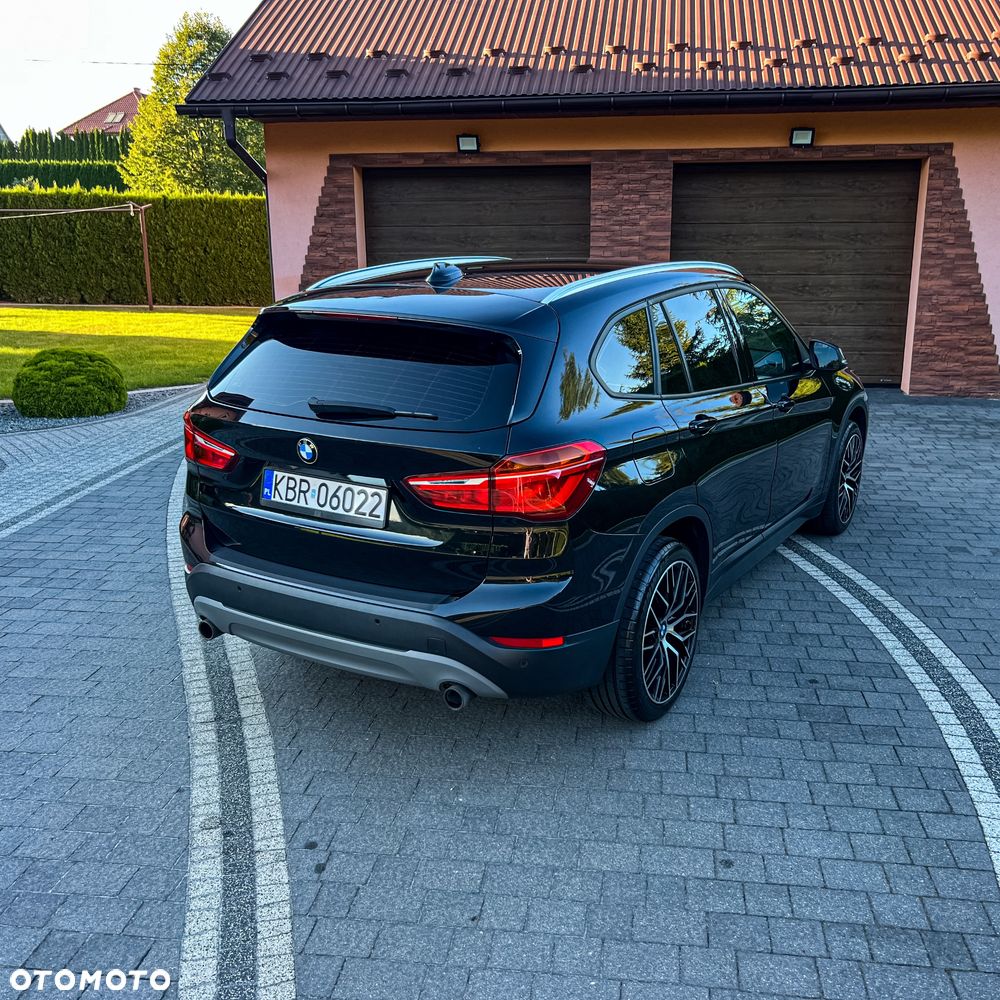 BMW X1 xDrive20d - 8