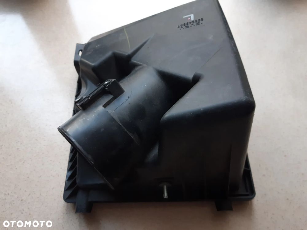 OBUDOWA pokrywa FILTRA powietrza D-max II - 2