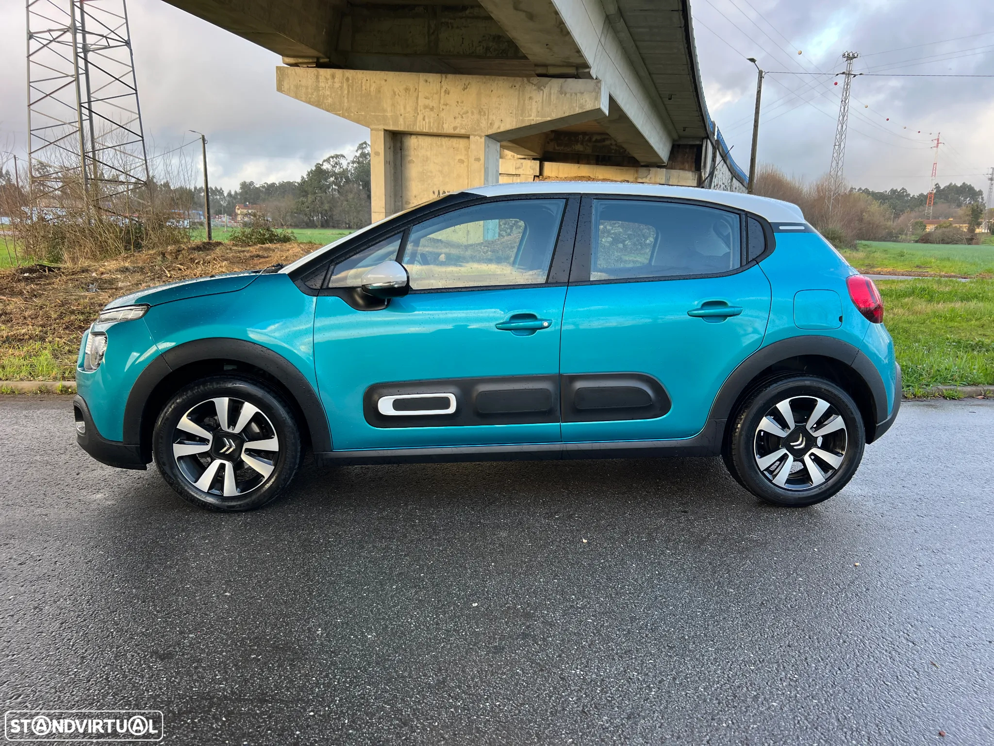 Citroën C3 1.2 PureTech Shine - 3