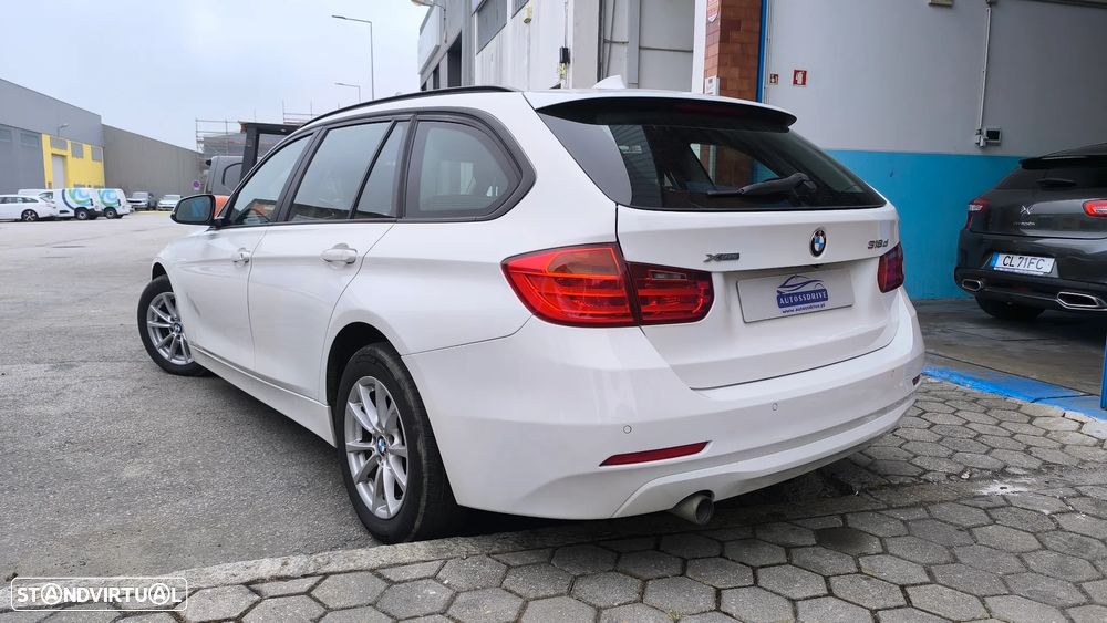 BMW 318 d xDrive Line Luxury - 4