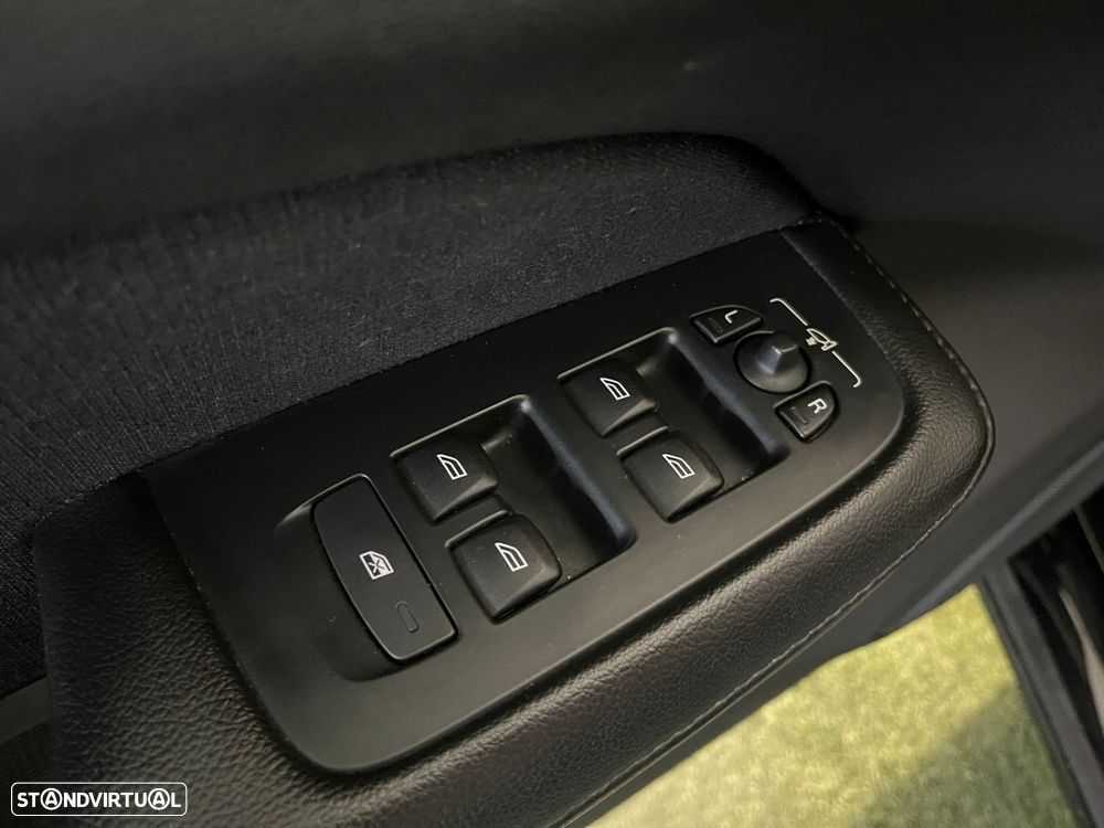 Volvo V60 2.0 T6 AWD TE Inscription - 29