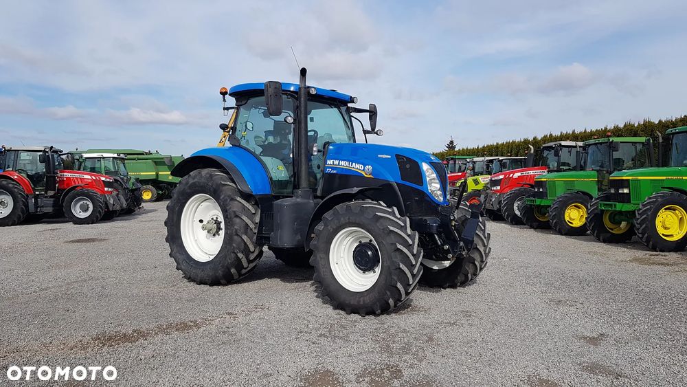 New Holland T7.200 AC 2013R - 15