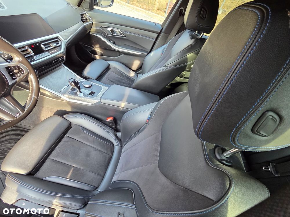 BMW Seria 3 320d xDrive Edition M Sport Shadow - 6