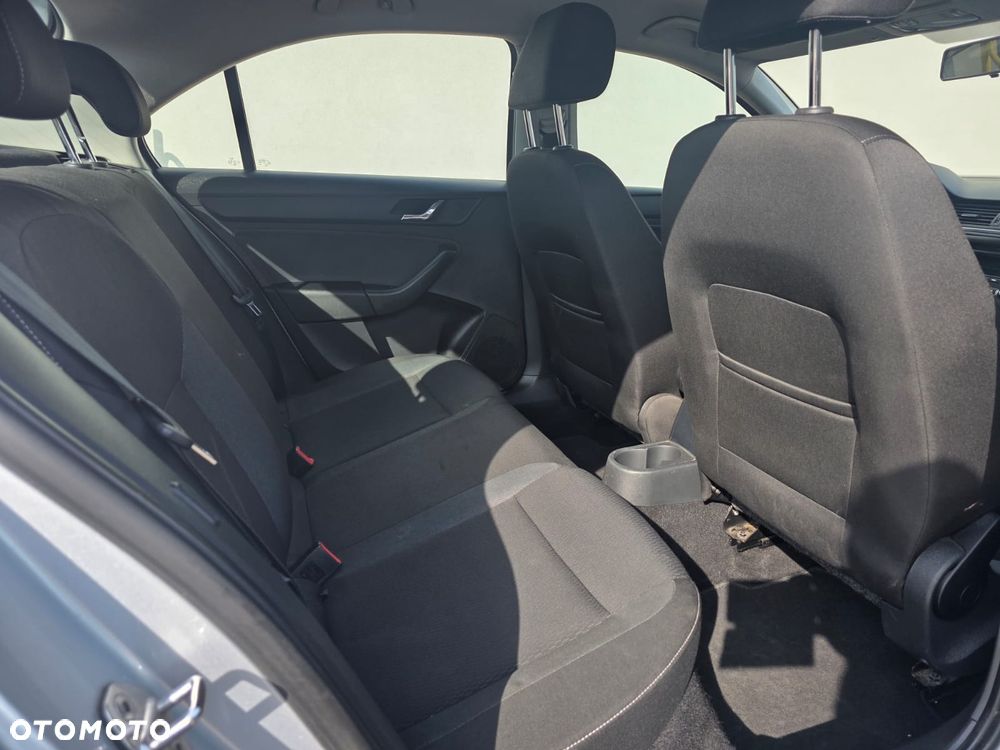 Skoda RAPID 1.6 TDI DPF Edition - 12