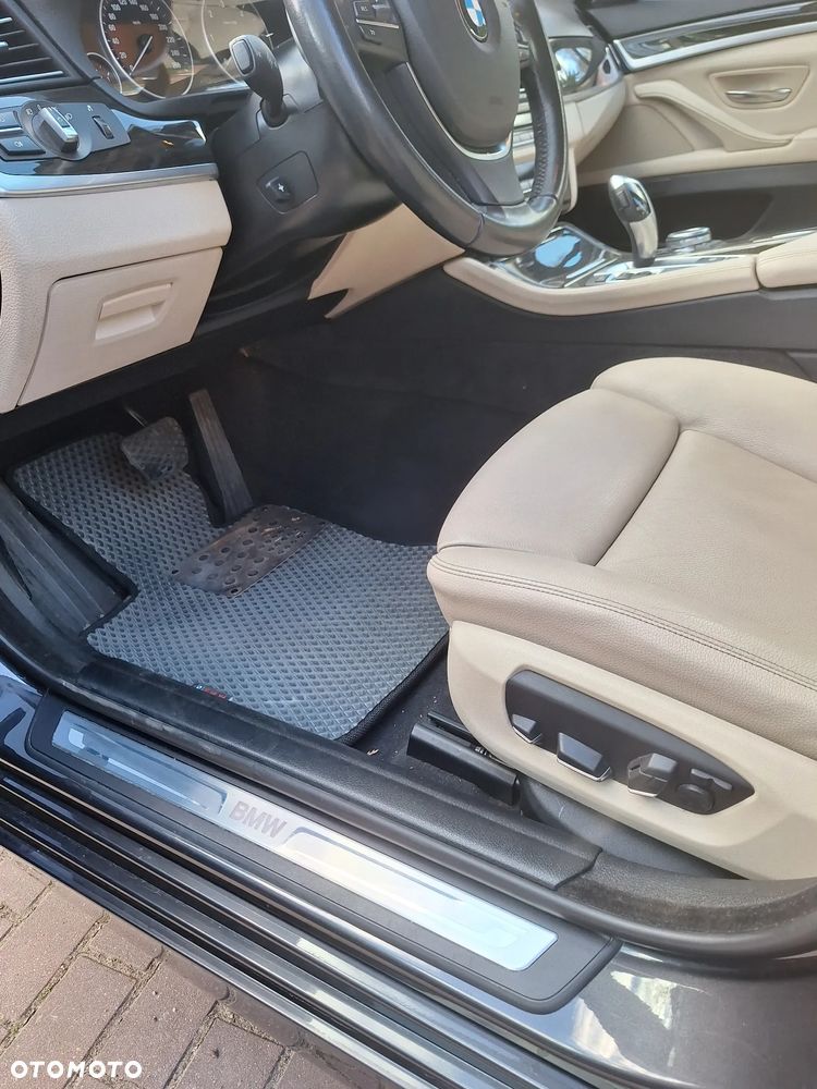 BMW Seria 5 520d xDrive Luxury Line - 39
