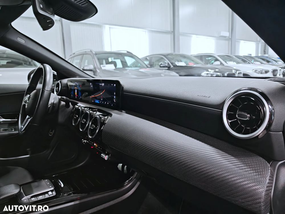 Mercedes-Benz CLA 200 d 8G-DCT - 31