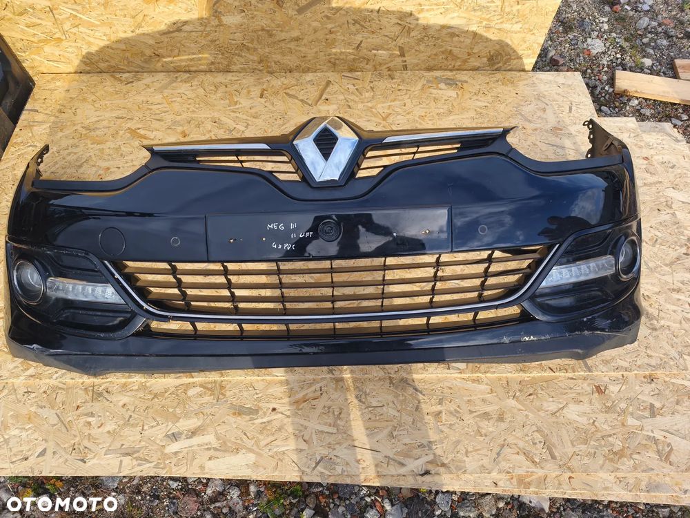 ZDERZAK PRZEDNI RENAULT MEGANE III LIFT PH2 - 2