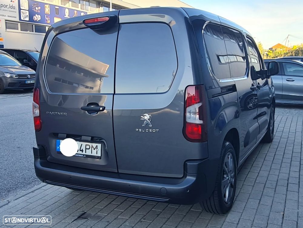 Peugeot Partner 2023 photo 2