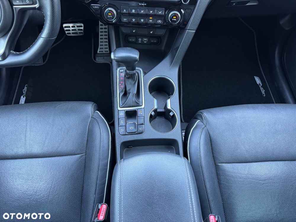 Kia Sportage 1.6 T-GDI AWD DCT GT LINE - 19