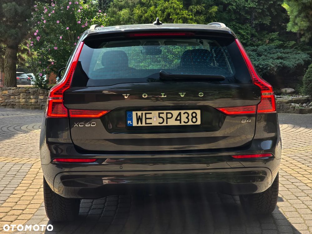 Volvo XC 60 B4 D Momentum Pro - 7