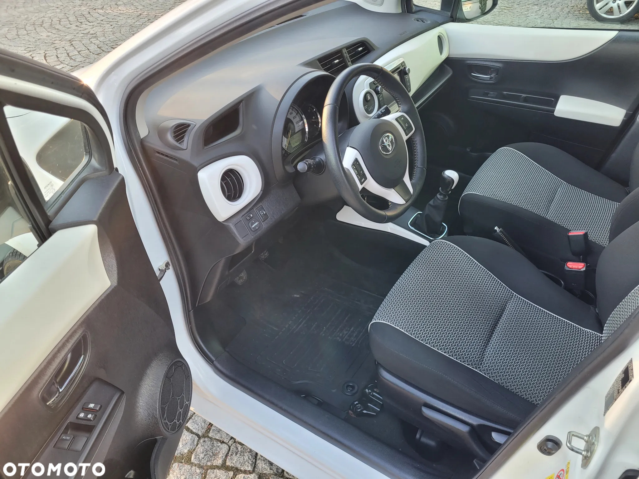 Toyota Yaris 1.33 Trend - 6